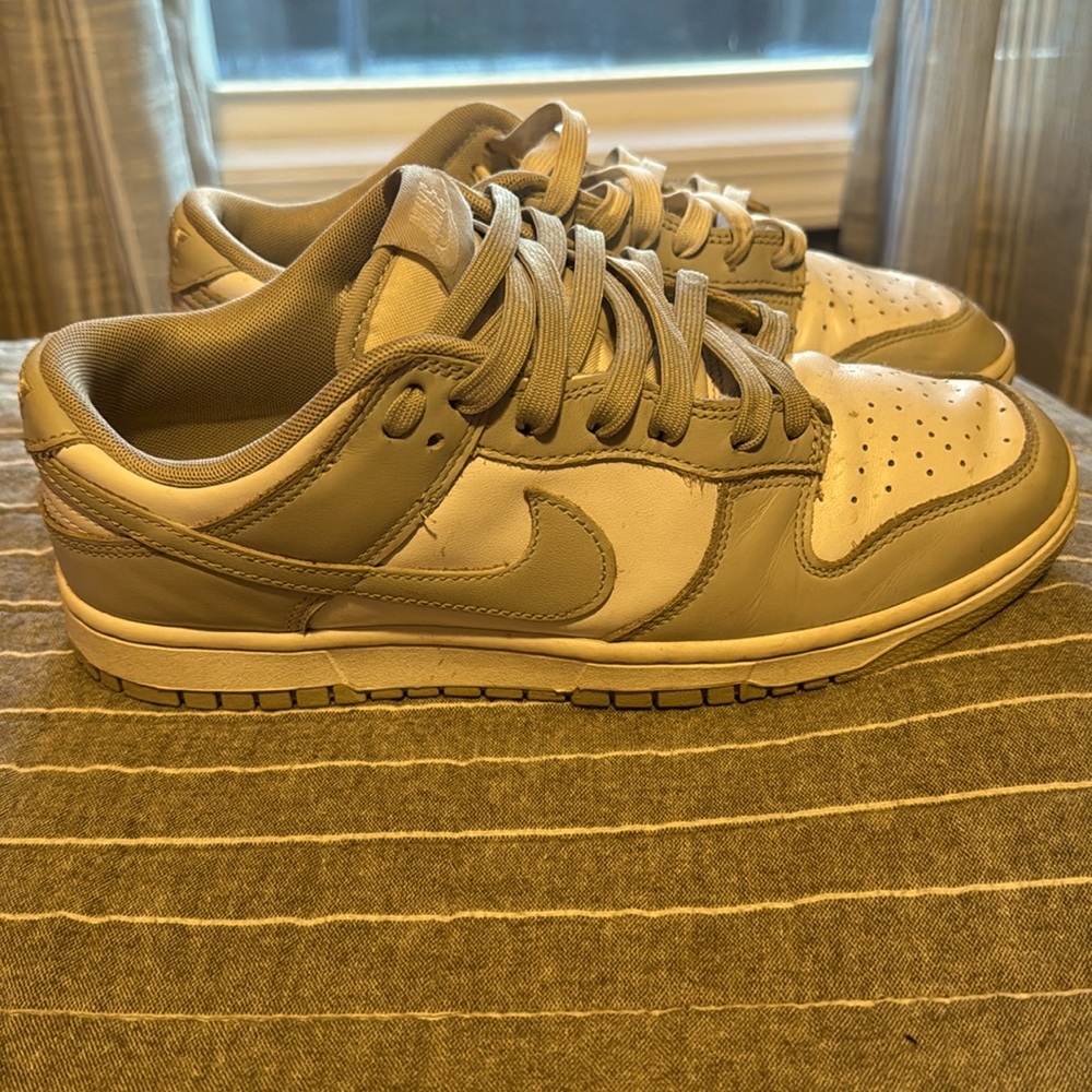 Nike Dunks gray